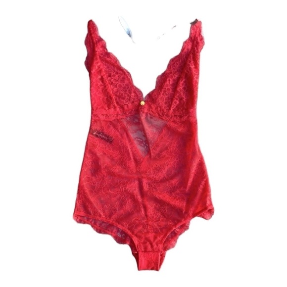 Sam Edelman Lace Halter Bodysuit in Geranium NWT - Picture 3 of 8